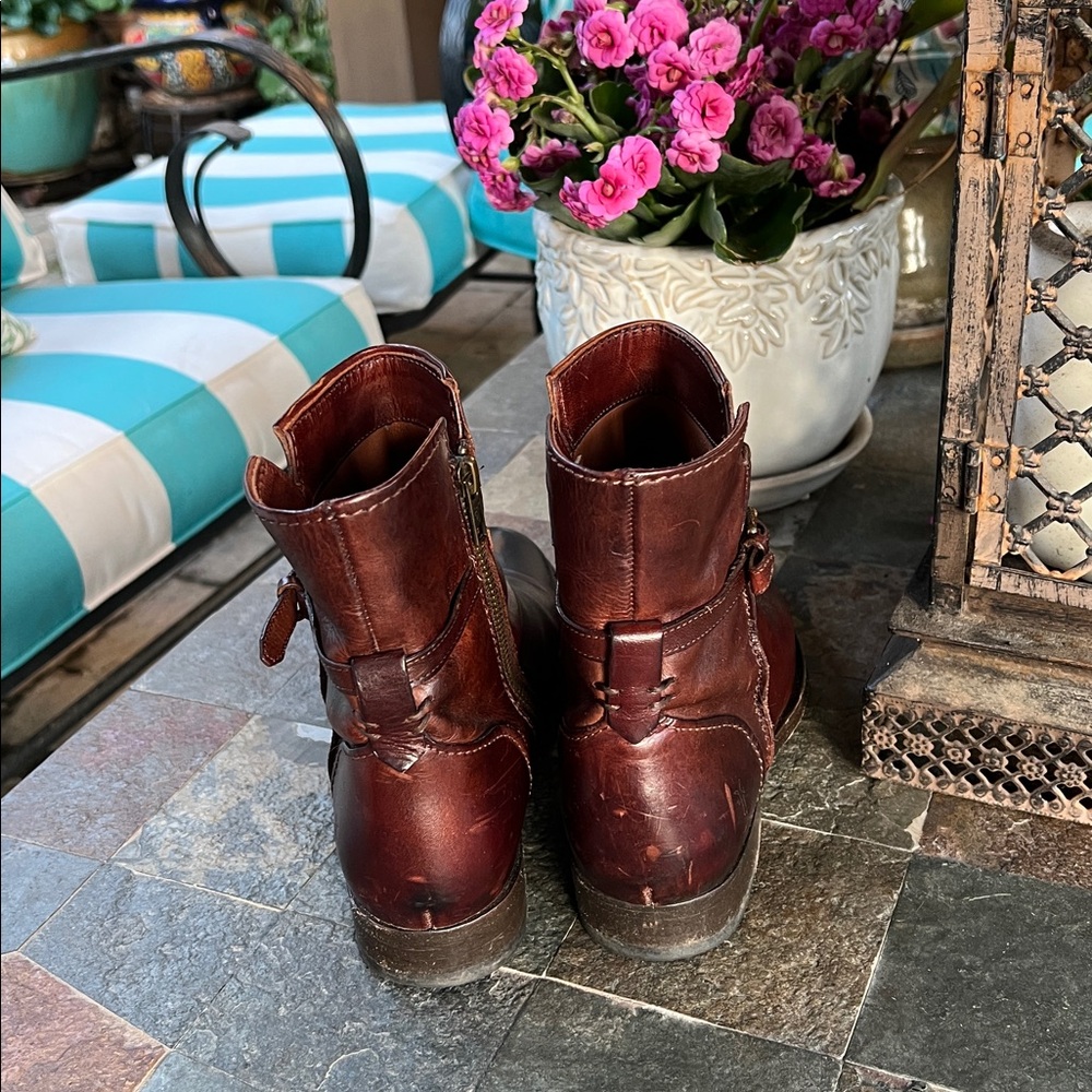 Frye Melissa Brown Leather Ankle Bootie 8 - Picture 4 of 7